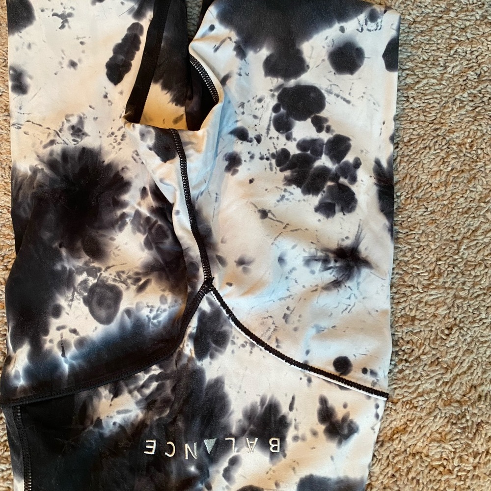 Balance Athletica atmos collection leggings